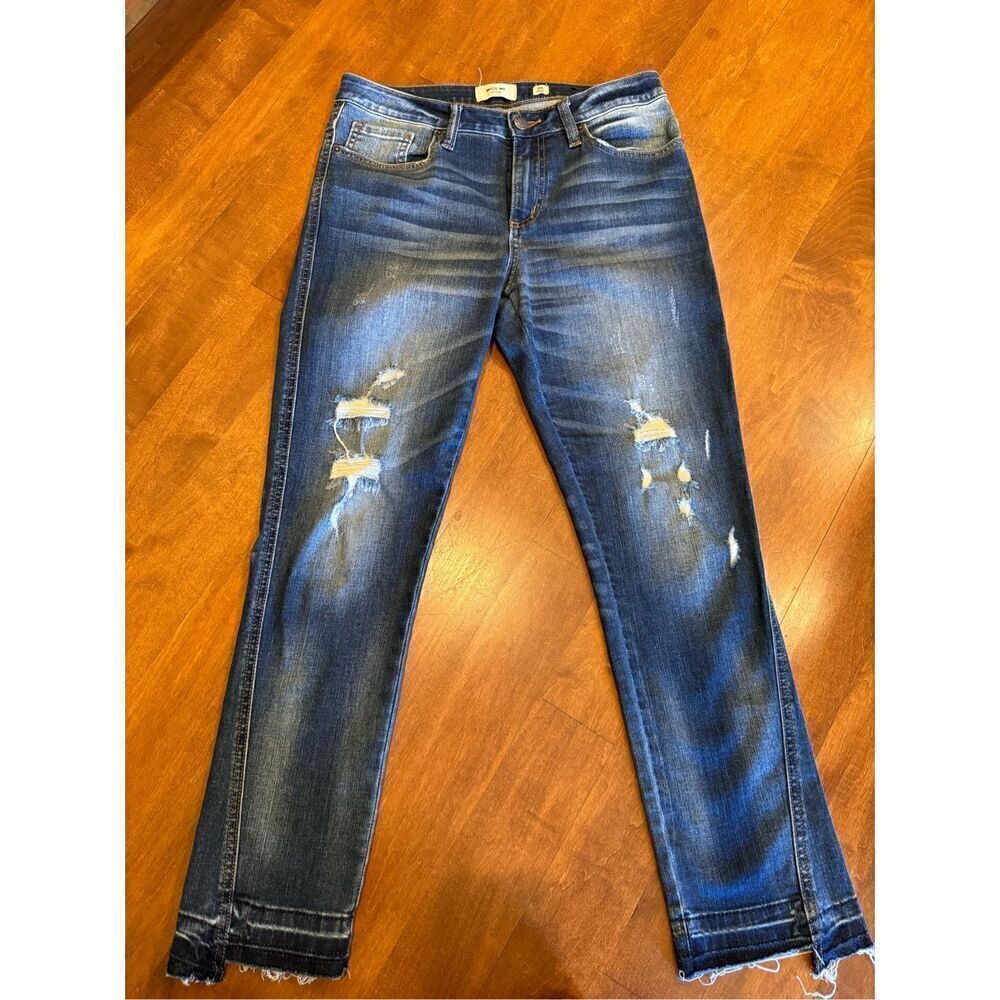 Woman’s miss me ankle crop jeans